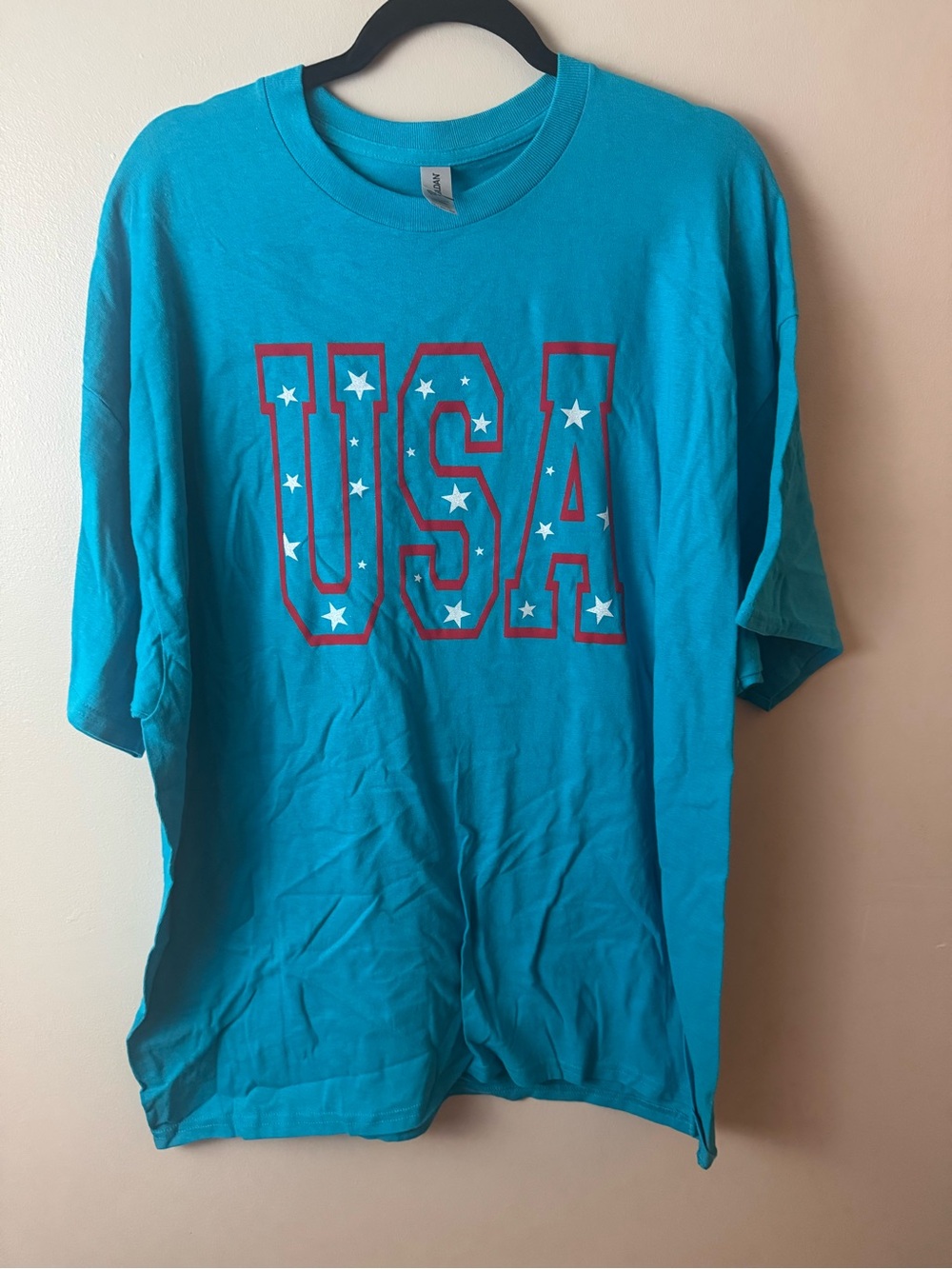 NWOT Gildan USA Puff Print Graphic Tee 2XL